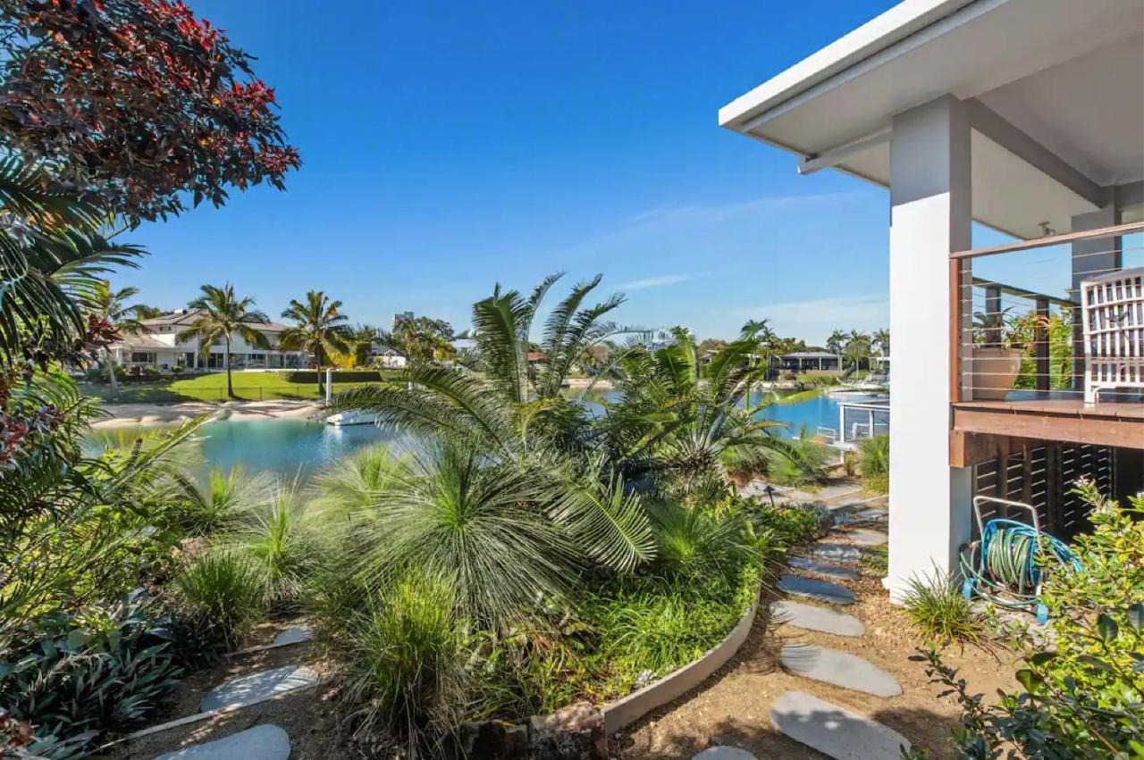 Broadbeach Bungalow - Heated Pool - Sleeps 7 Χρυσή Ακτή Εξωτερικό φωτογραφία
